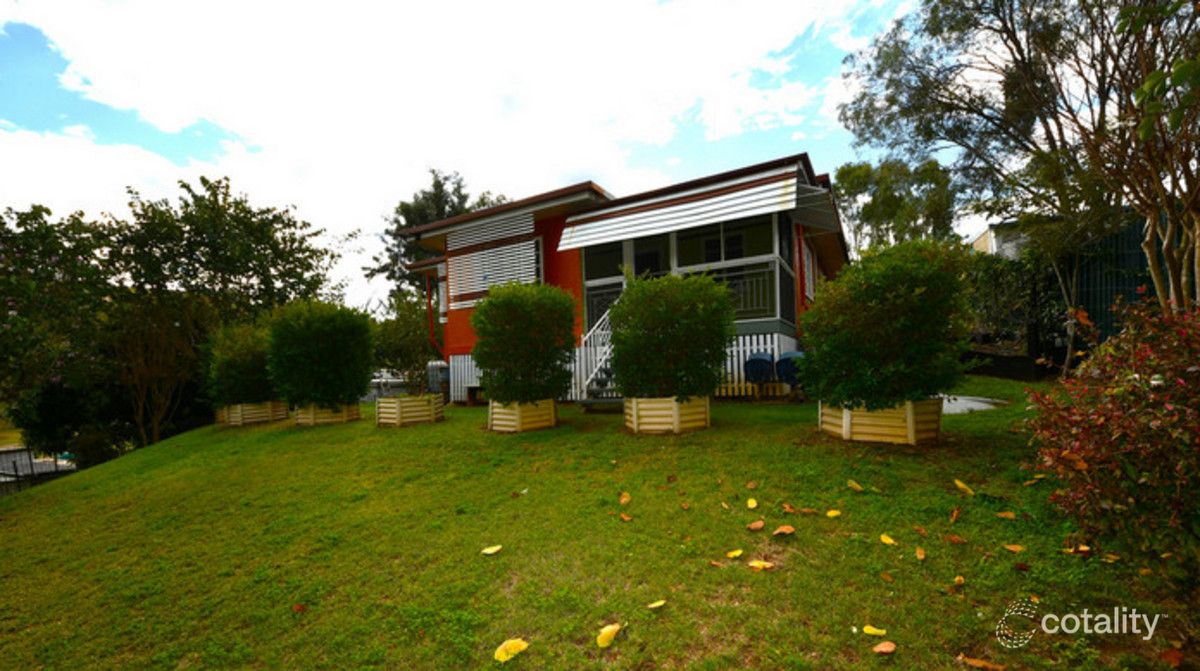 96 Gordon Lane, Walterhall, QLD 4714