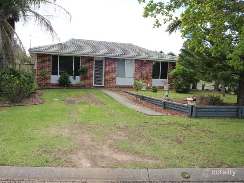 2 Packard Cl, Ingleburn, NSW 2565