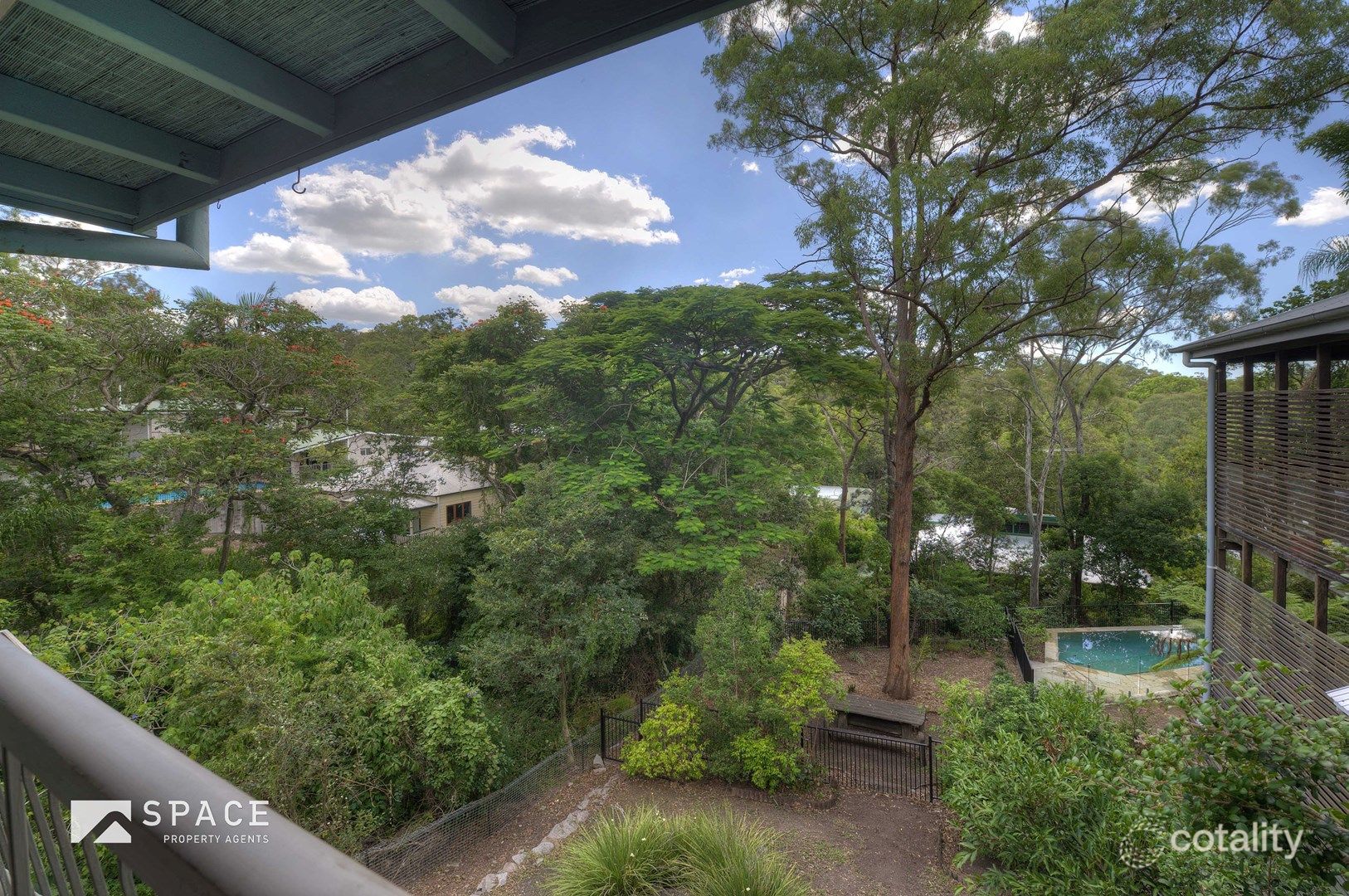 45 Outlook Cres, Bardon, QLD 4065