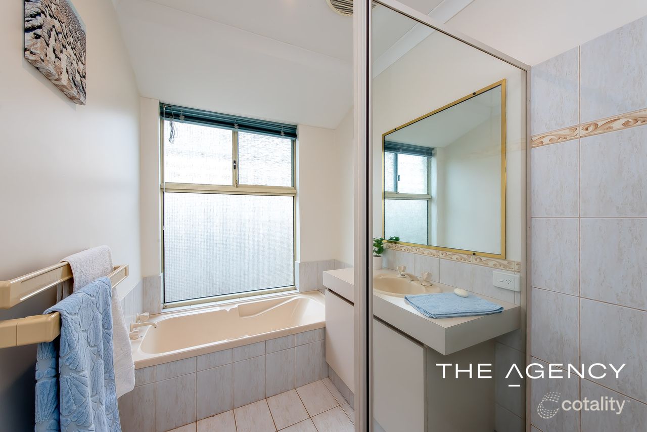 11 Mayena Rtt, Hillarys, WA 6025