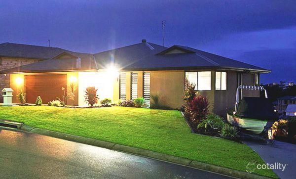 13 Mourne Tce, Banora Point, NSW 2486