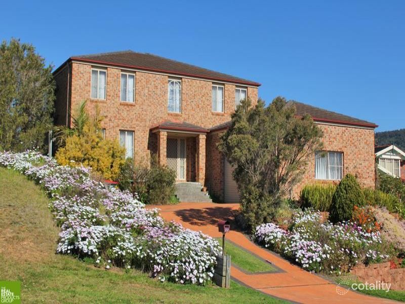 22 Roper Rd, Albion Park, NSW 2527