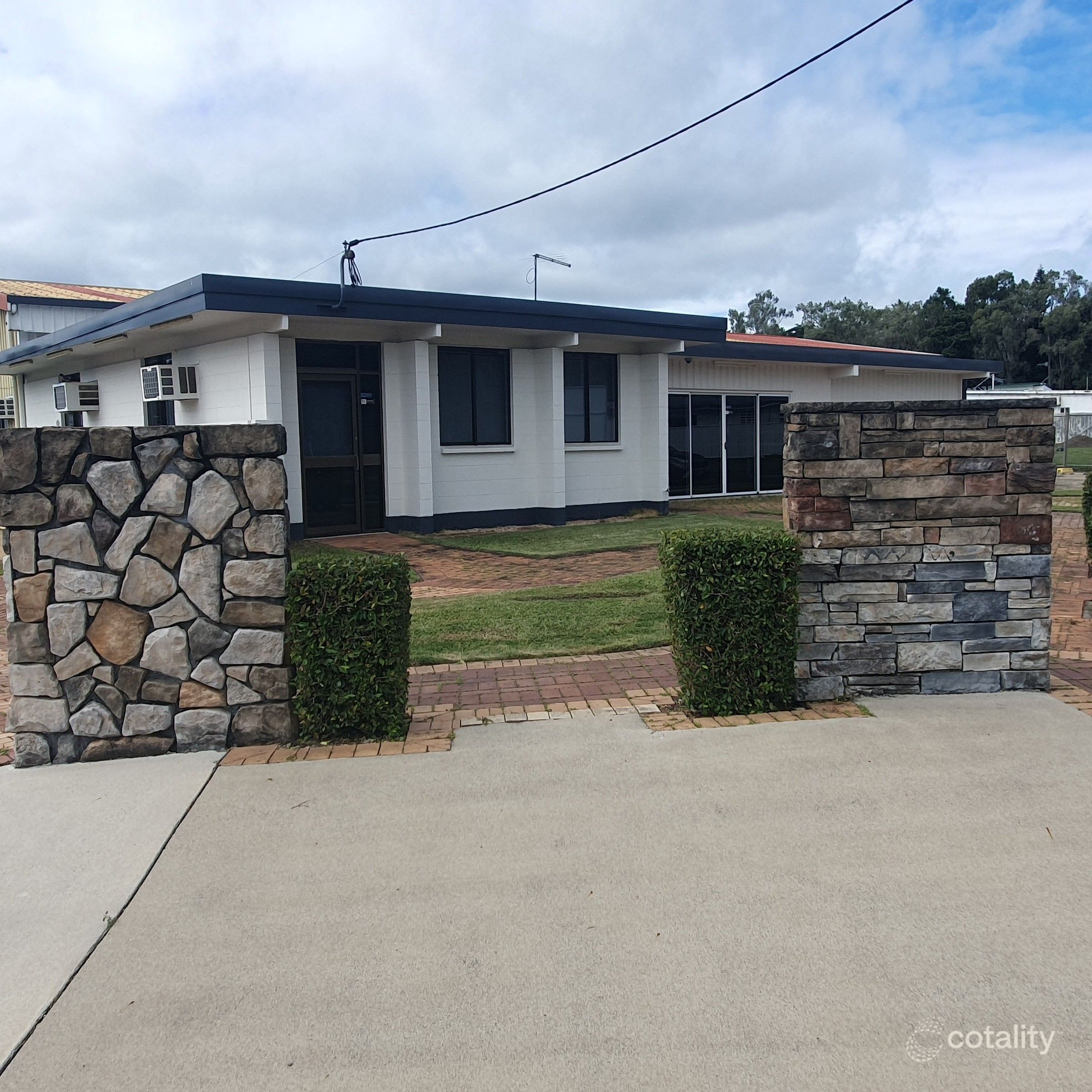 10 Commercial Pl, Earlville, QLD 4870