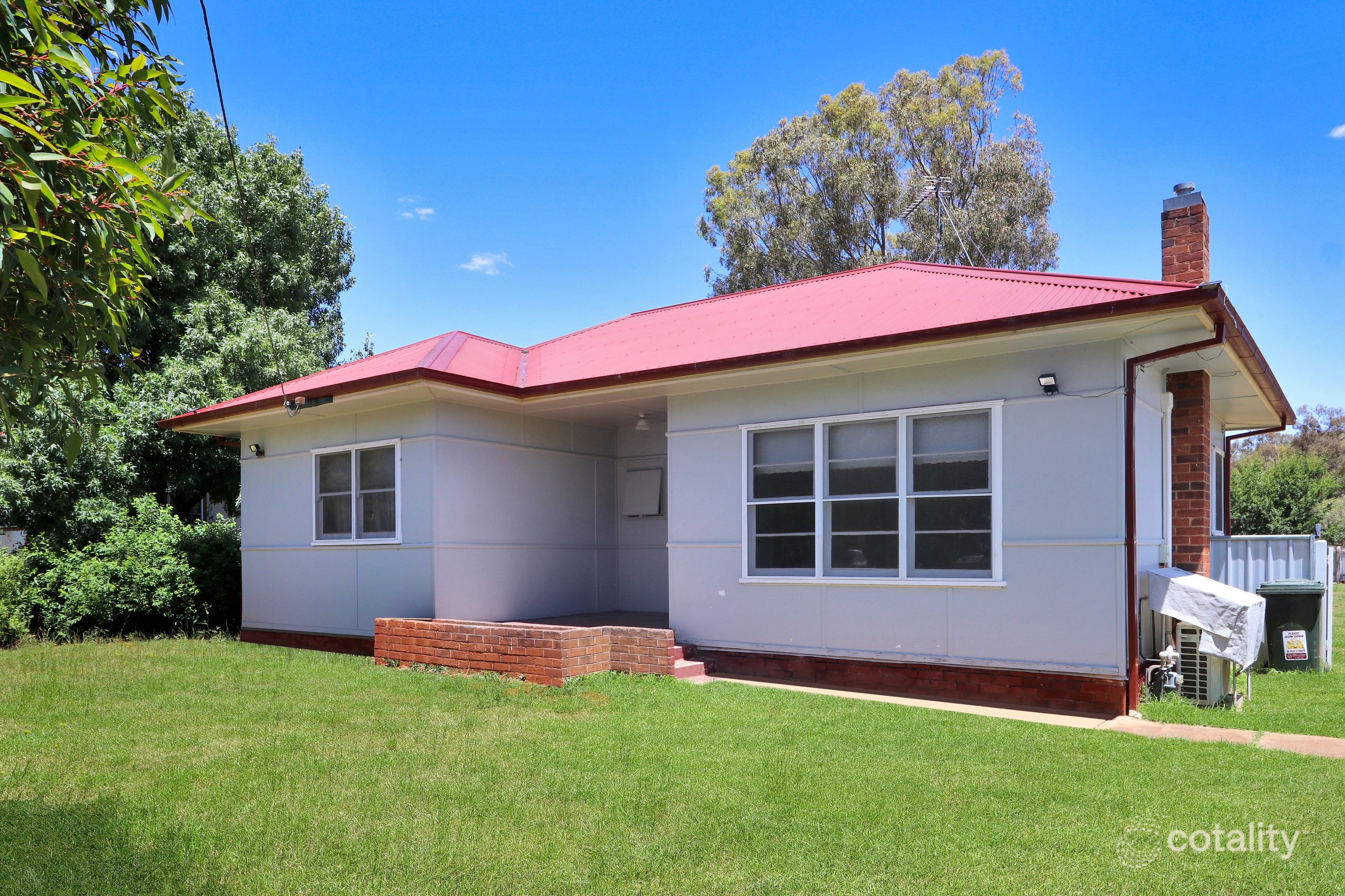 216 Austral St, Temora, NSW 2666