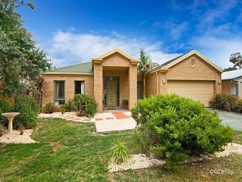 3 Tyrrell Tce, Waterways, VIC 3195