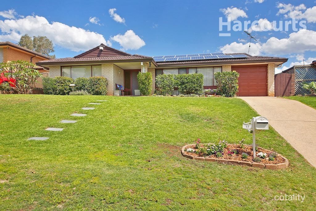 17 Athel Tree Cres, Bradbury, NSW 2560