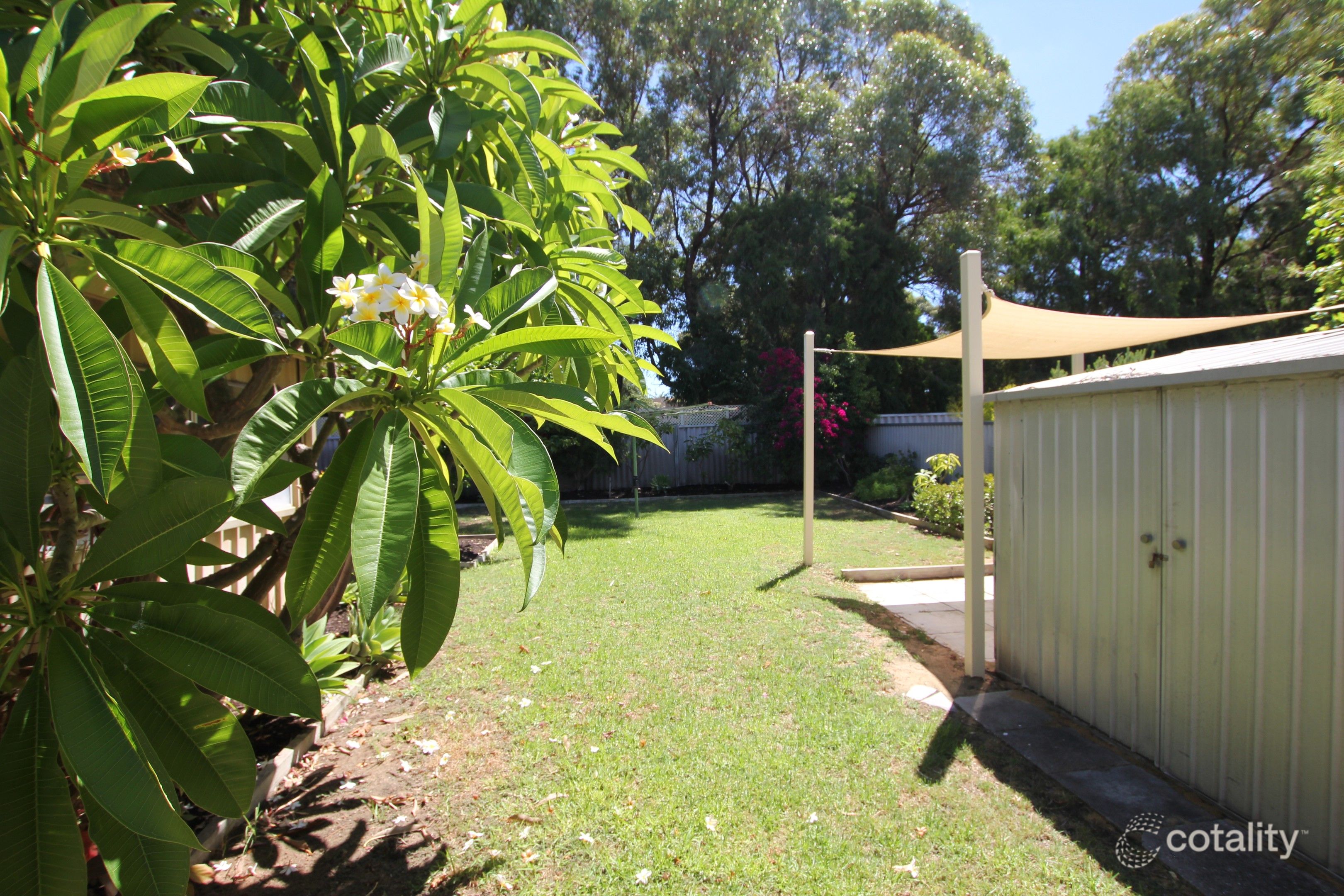 28a Inverness Dr, Meadow Springs, WA 6210