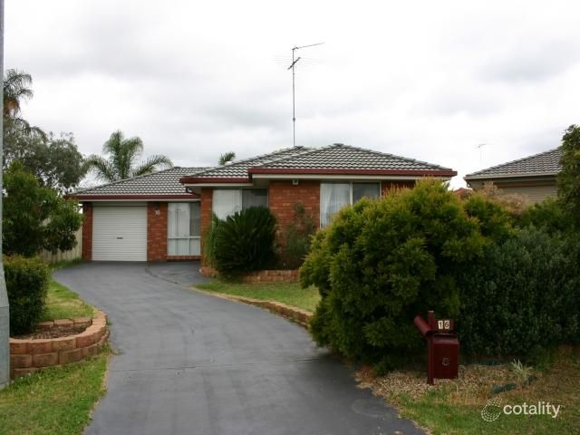 16 Pyramus Cct, Rosemeadow, NSW 2560