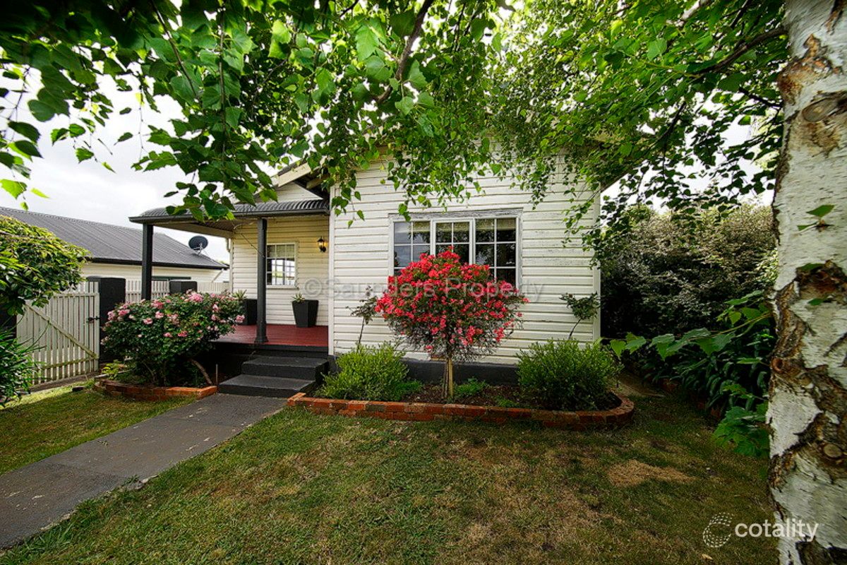52 William St, Devonport, TAS 7310