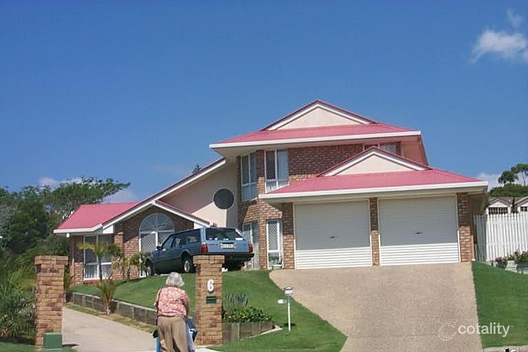 8 Paca Ct, Wynnum West, QLD 4178