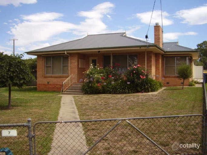 7 High St, Pyalong, VIC 3521