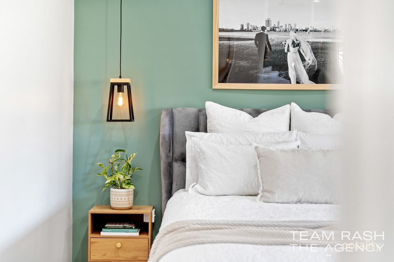 25 Bishop Rd, Middle Swan, WA 6056