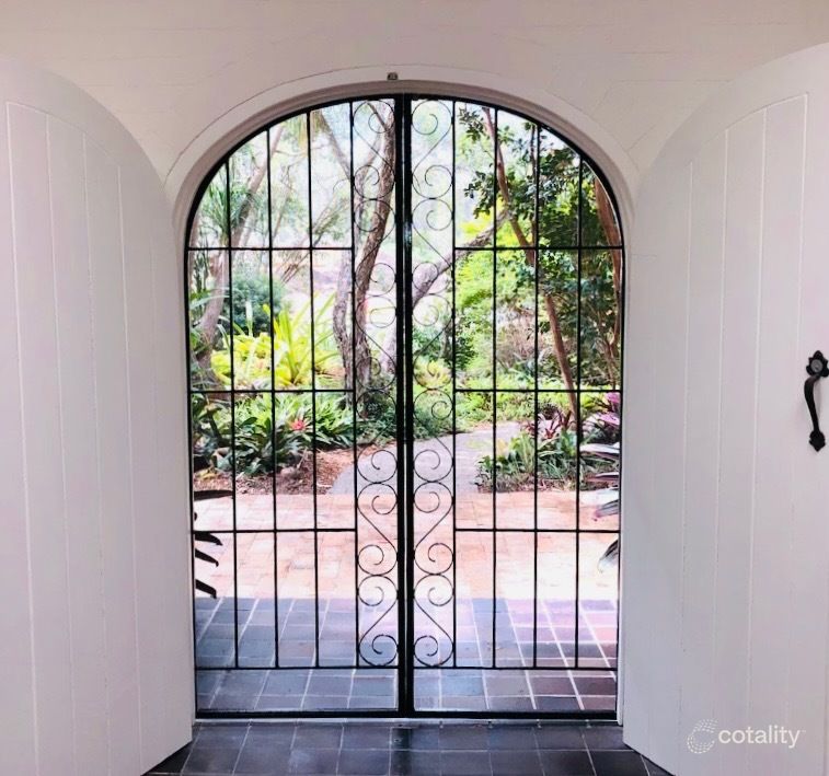 83 Weekes Rd, Moggill, QLD 4070