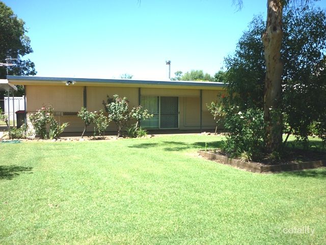 14 Charles St, St George, QLD 4487