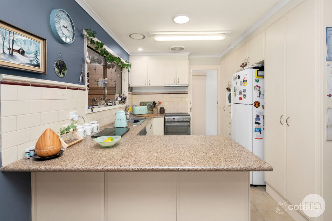 35 Clunes Rd, Creswick, VIC 3363