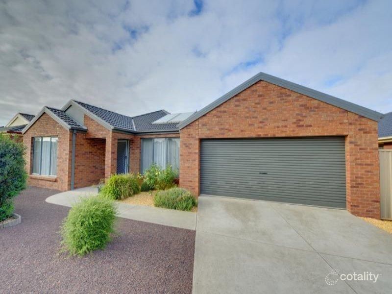 105 Birdwood Ave, Sebastopol, VIC 3356