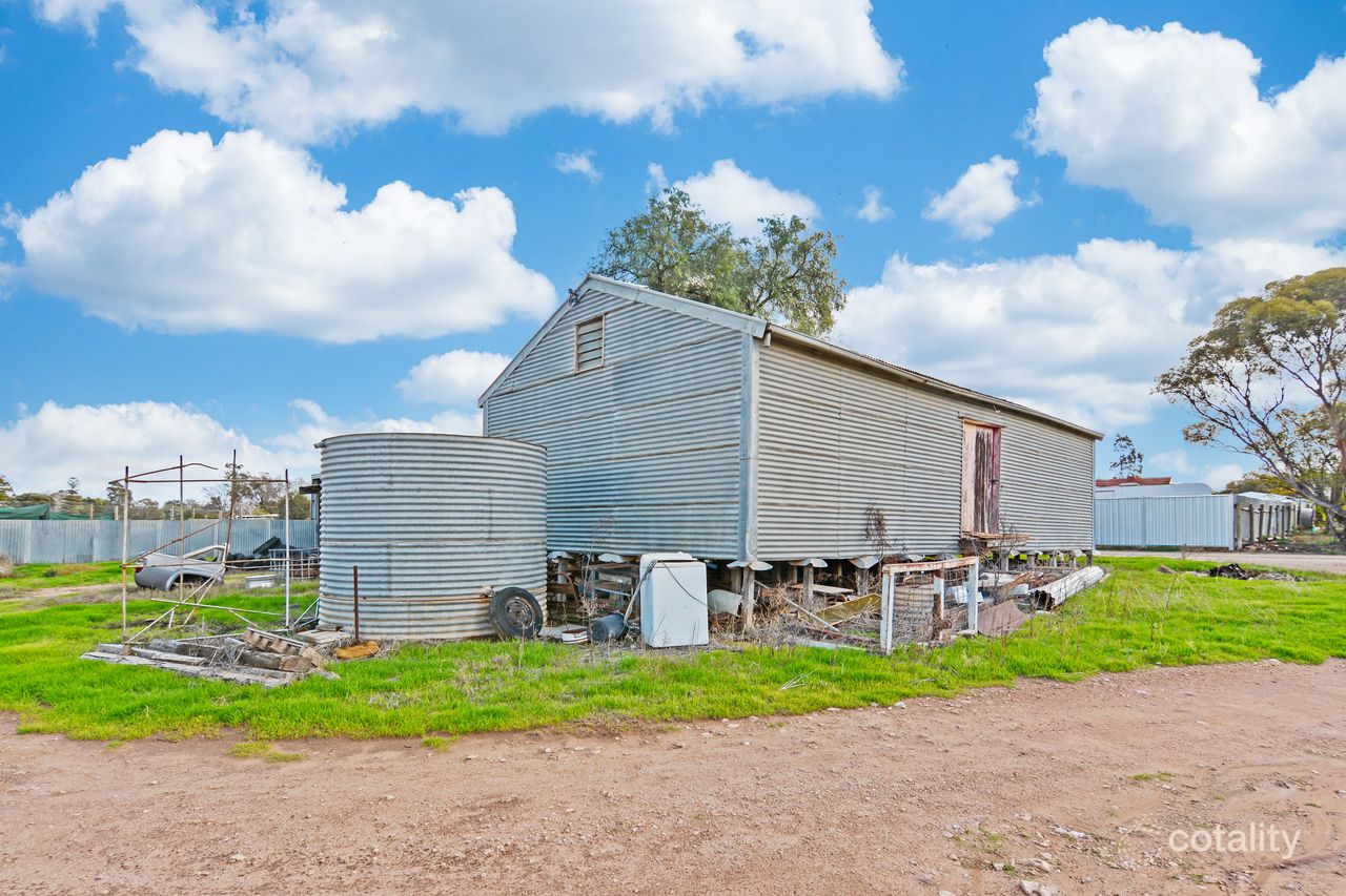 28-30 Hughes St, Ouyen, VIC 3490