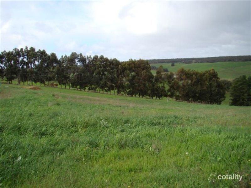 5 Maple View, Kangaroo Gully, WA 6255