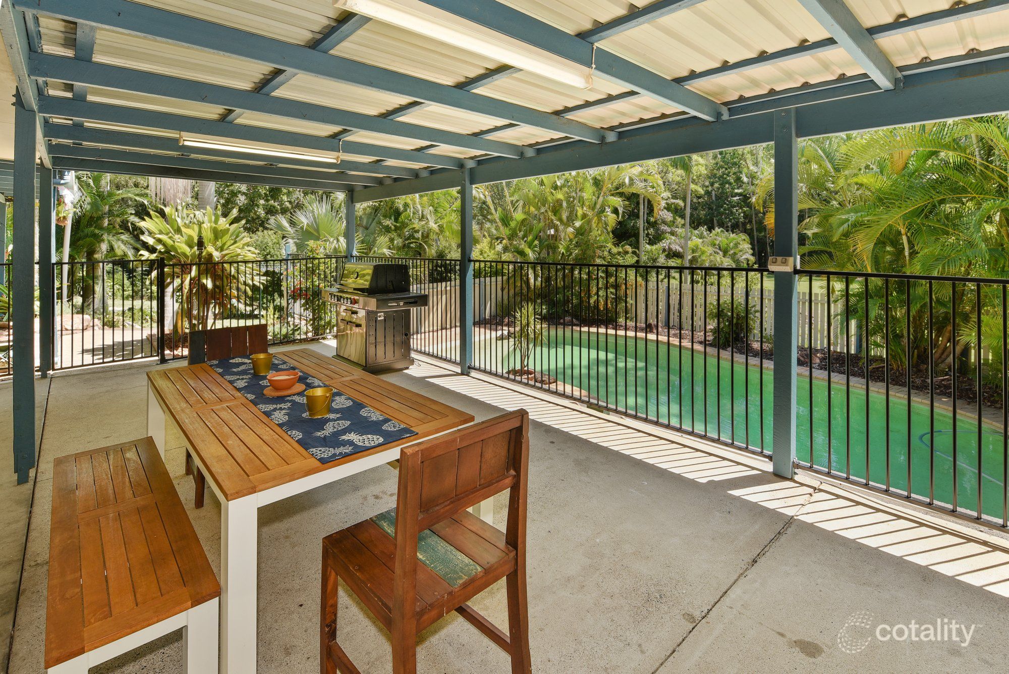 8 Woodlands Ct, Mooloolah Valley, QLD 4553