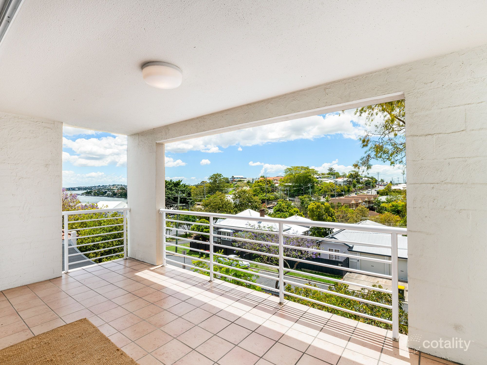 8/96 Norman Cres, Norman Park, QLD 4170