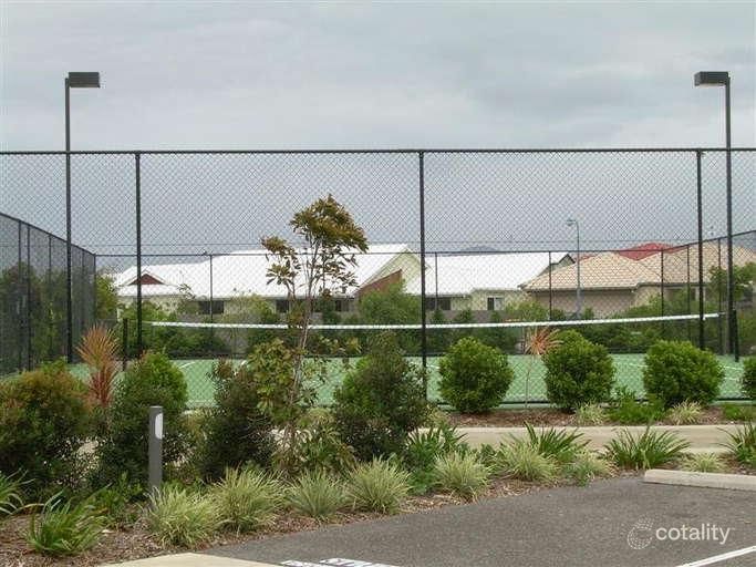 63/4 Grand Pde, Parrearra, QLD 4575