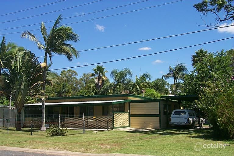 4 Coombe Ave, Hope Island, QLD 4212