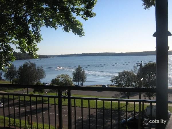 9 Beryl St, Warners Bay, NSW 2282