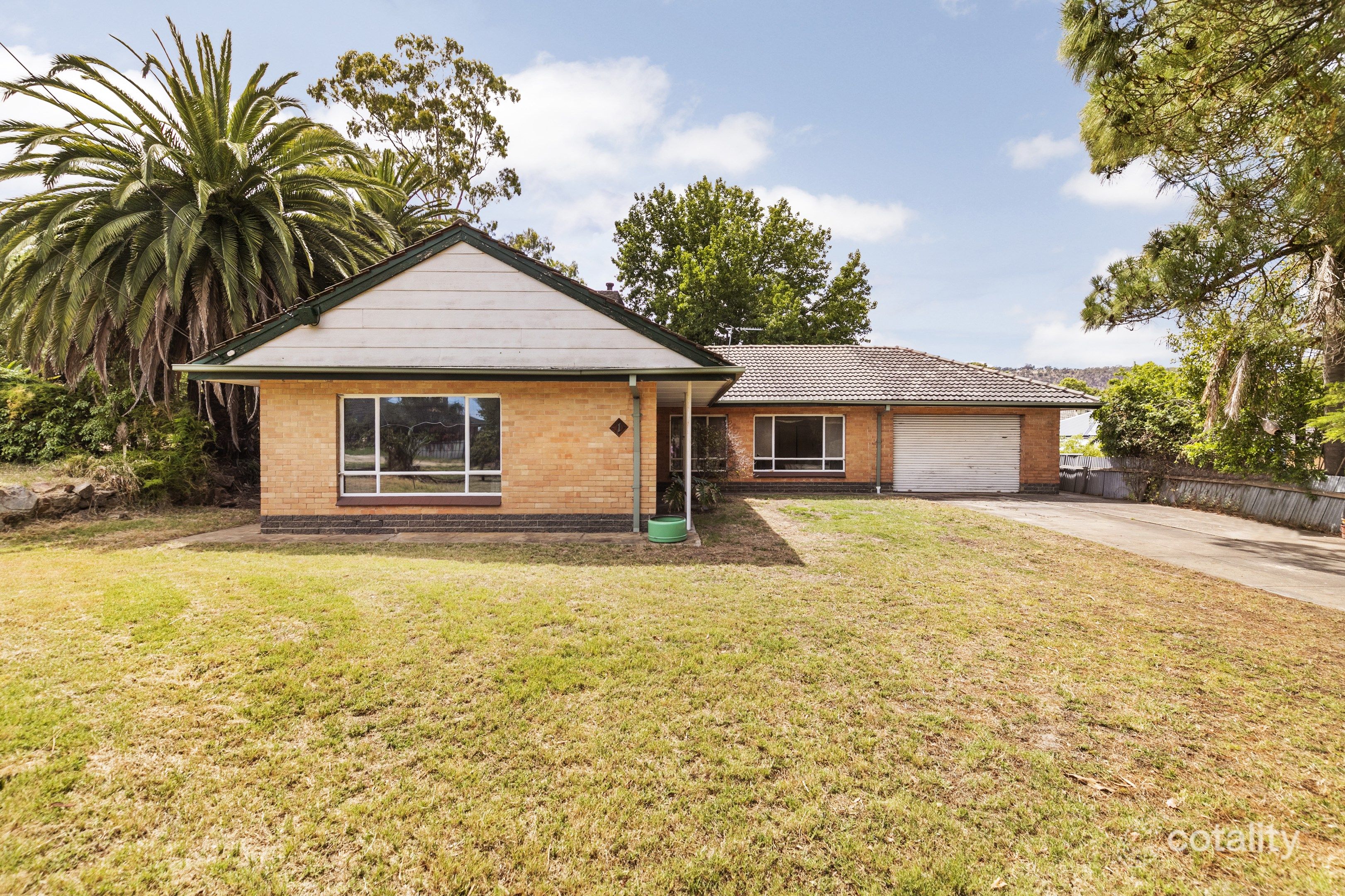 1 Hollick Cres, Banksia Park, SA 5091