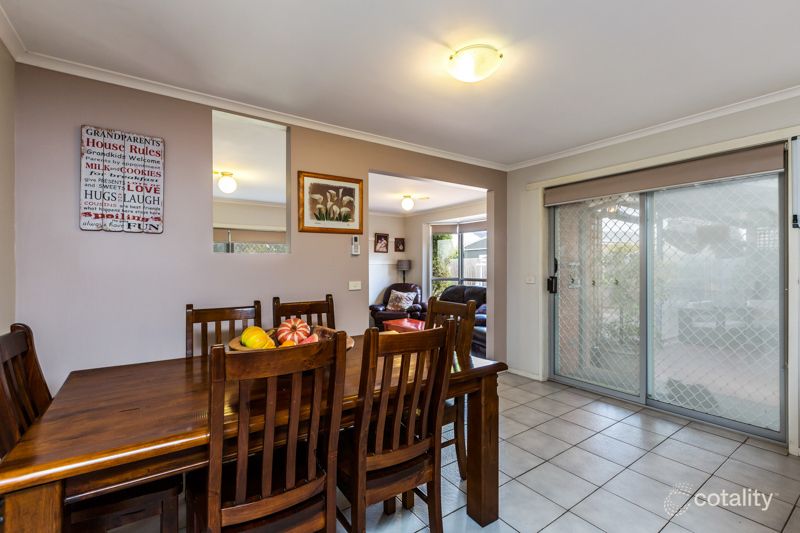 35 Stanley Cres, Brookfield, VIC 3338