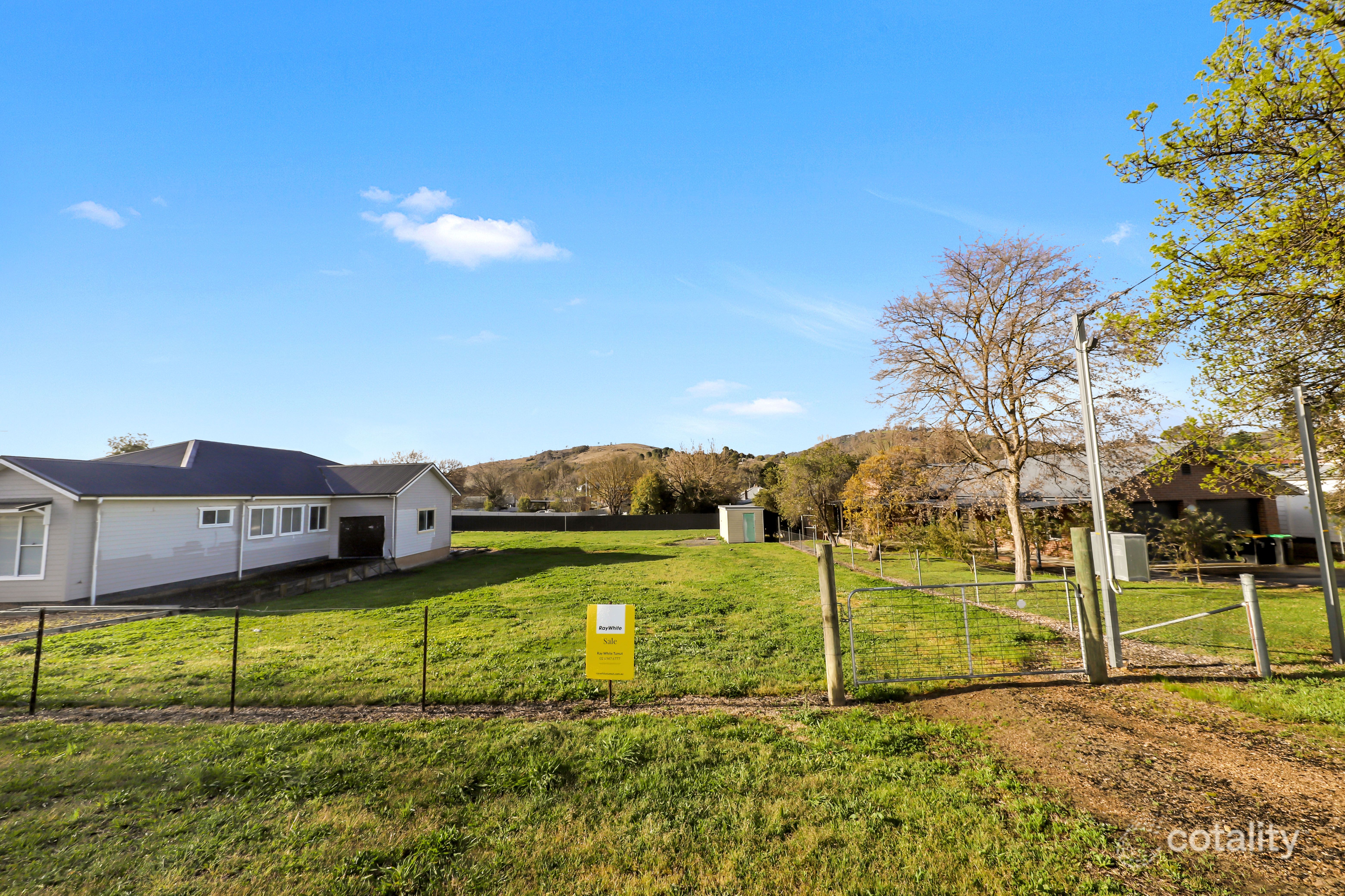76 Lockhart St, Adelong, NSW 2729