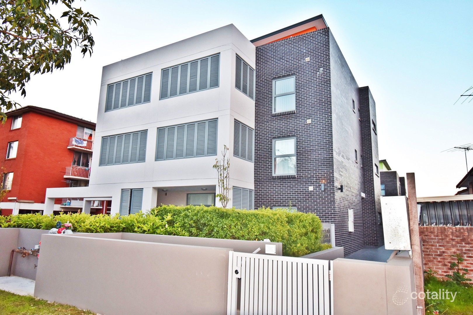 2/87 Hughes St, Cabramatta, NSW 2166