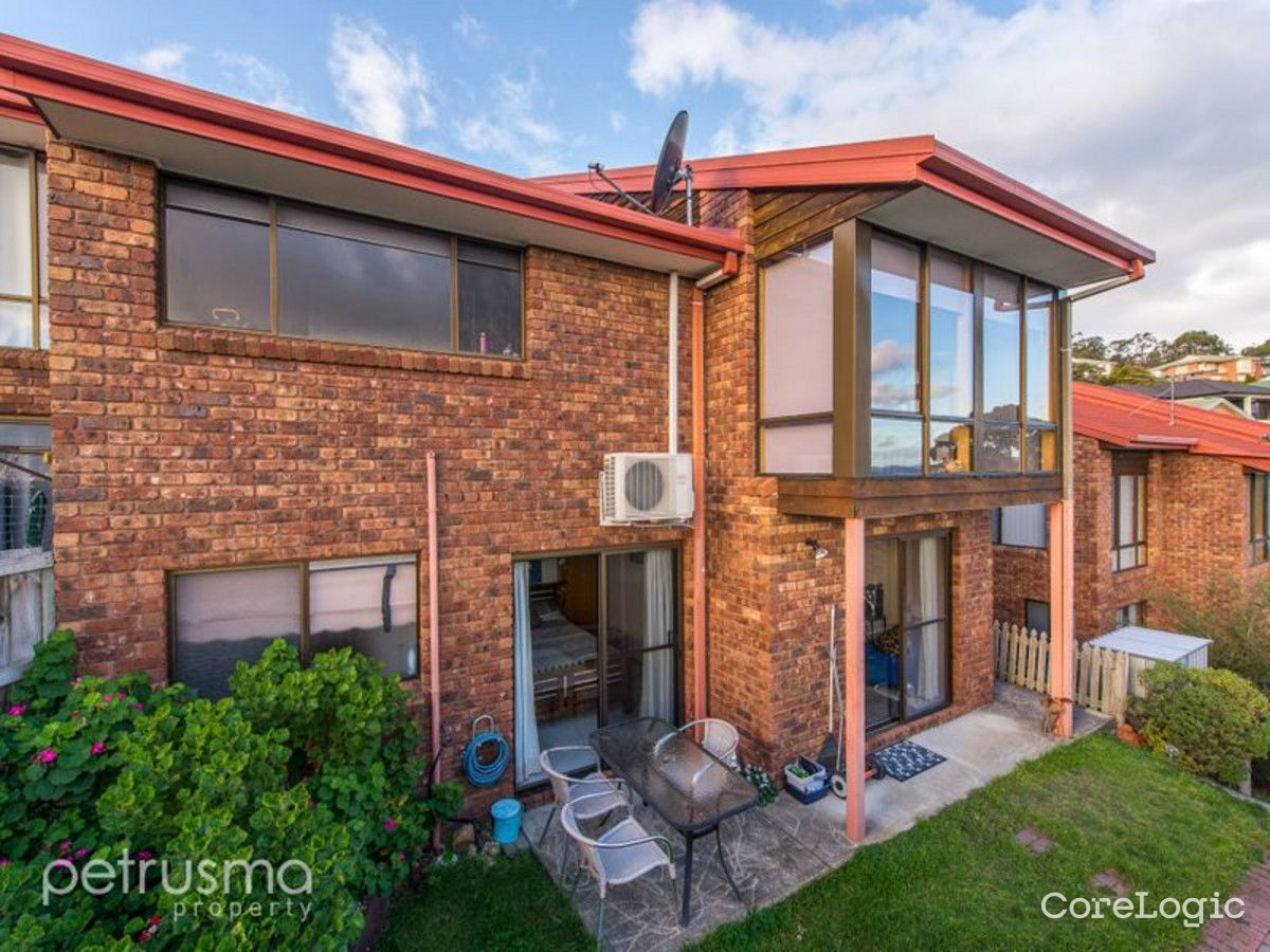 2/49 Skyline Dr, Howrah, TAS 7018