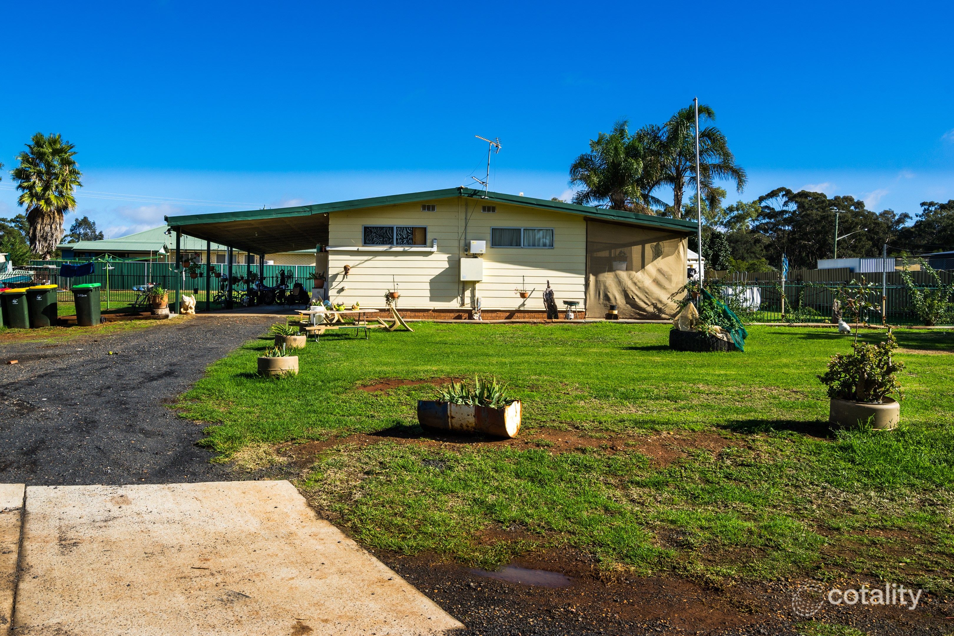 9 Burraway St, Brocklehurst, NSW 2830