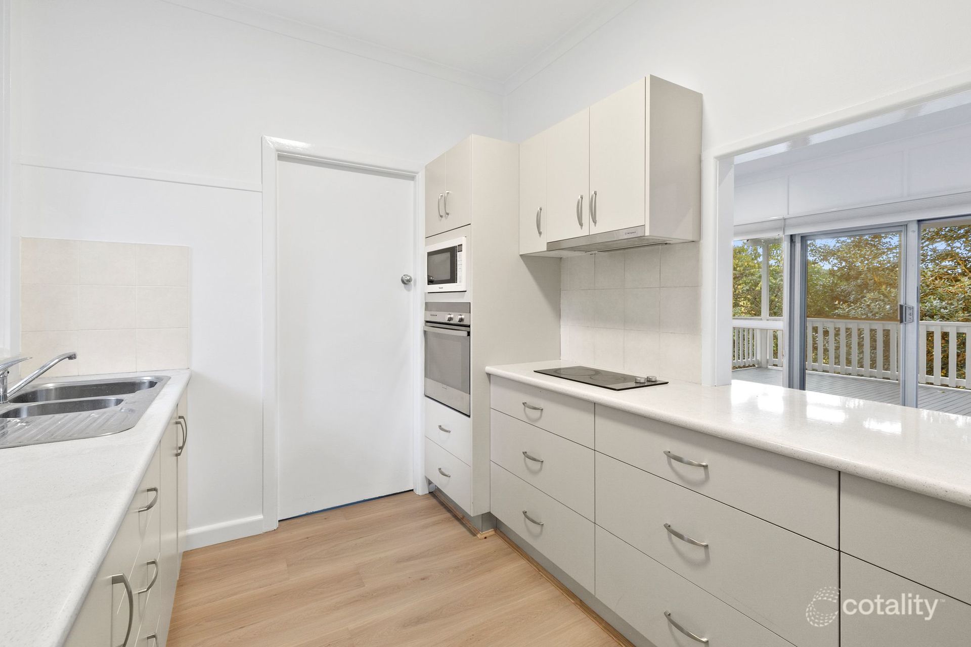 69 Arcadia Ave, Gymea Bay, NSW 2227