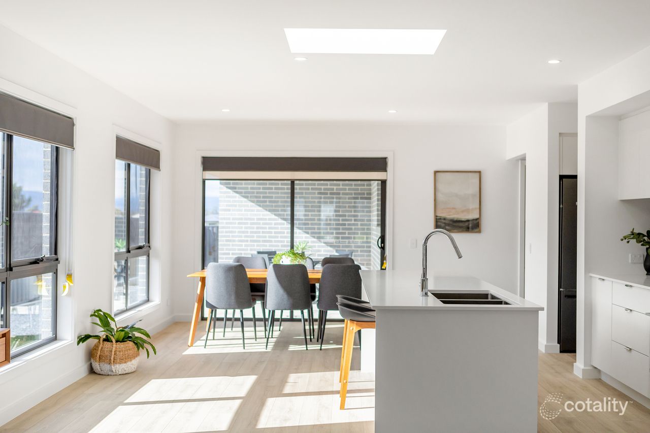 27 Parkfield Dr, Youngtown, TAS 7249