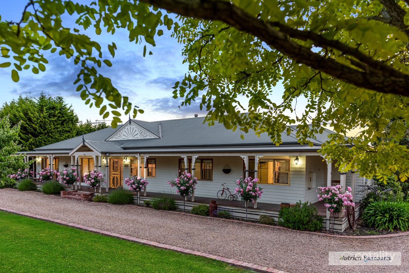 6 Cochrane Ct, Wandong, VIC 3758