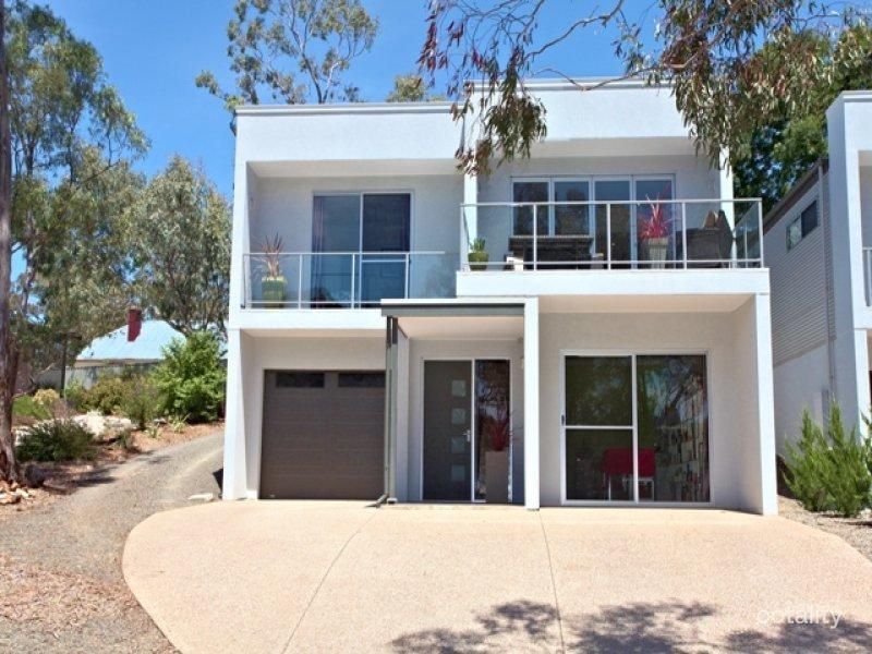 27 Hope St, Clare, SA 5453