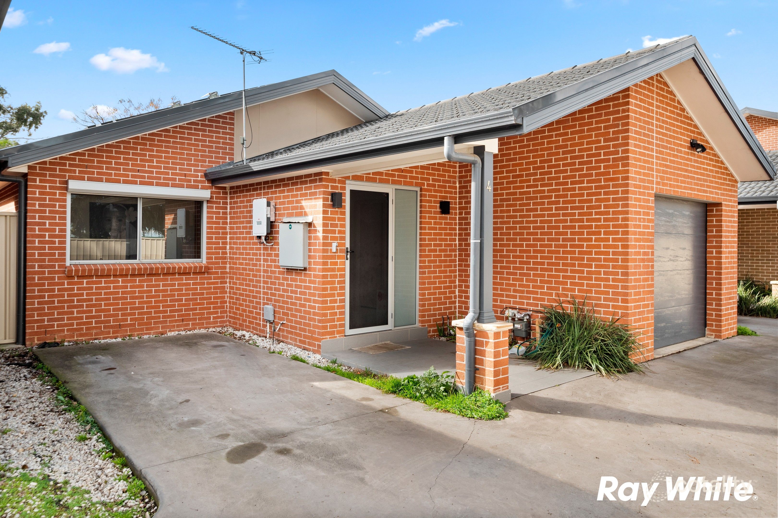 26 Bourke St, Riverstone, NSW 2765