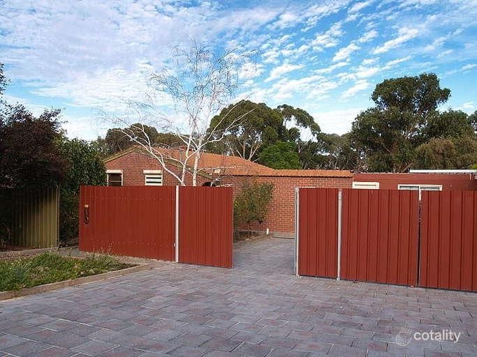 141 States Rd, Morphett Vale, SA 5162