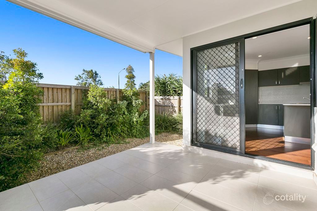 6/8 Oasis Cl, Manly West, QLD 4179