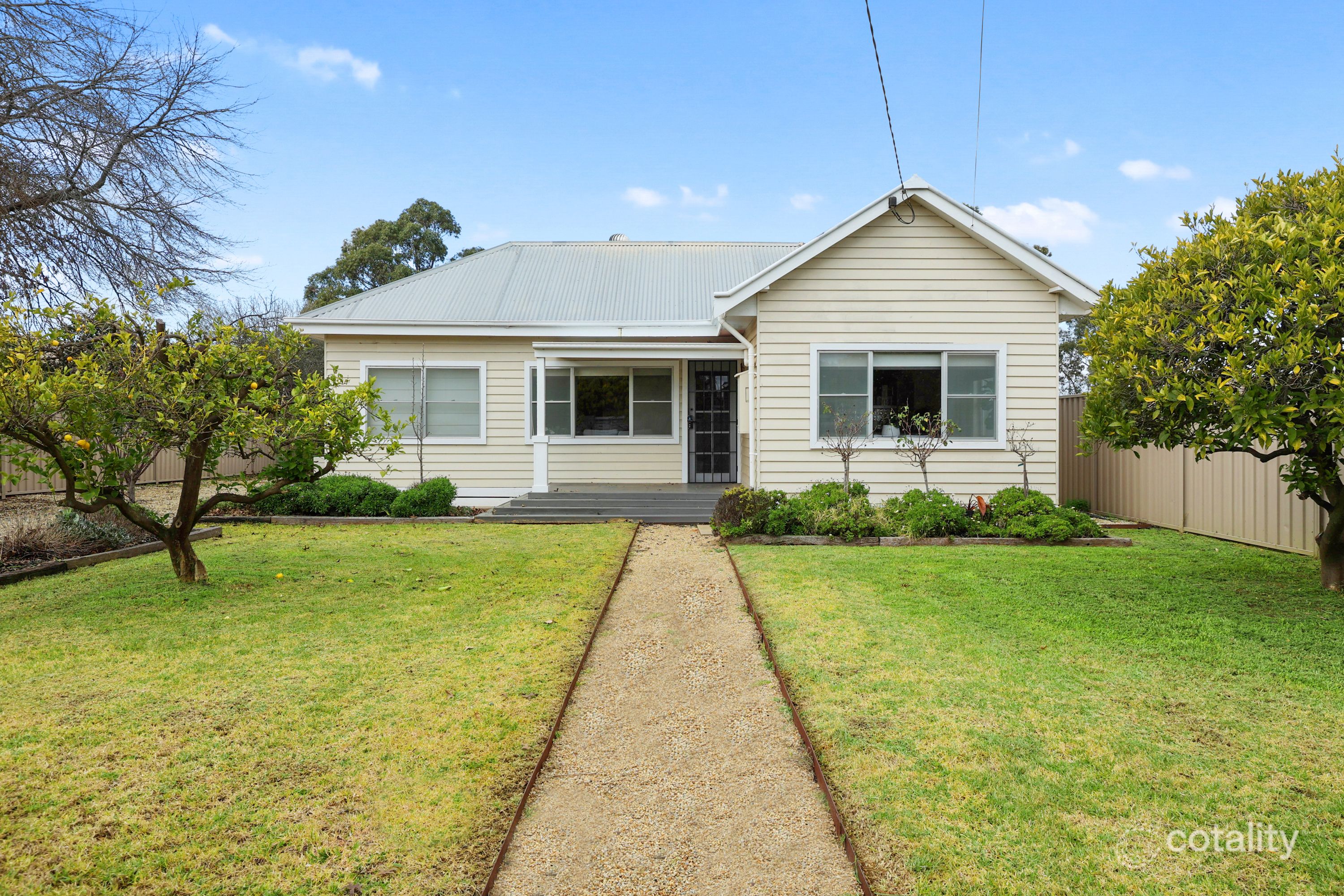 8 Lorraine Ave, Nagambie, VIC 3608