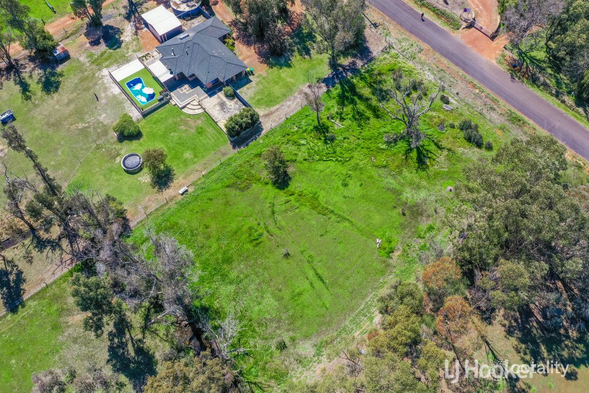 29 Rose Rd, Allanson, WA 6225