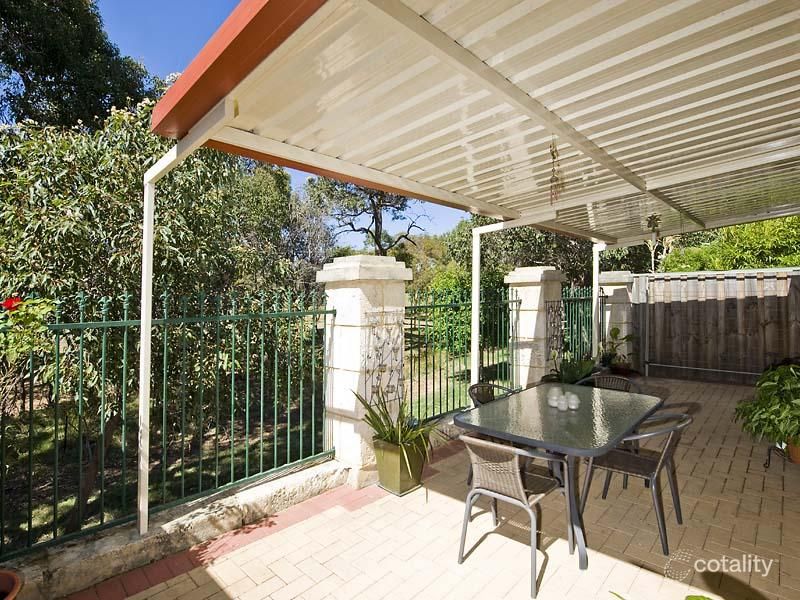 17 The Fairways, The Vines, WA 6069