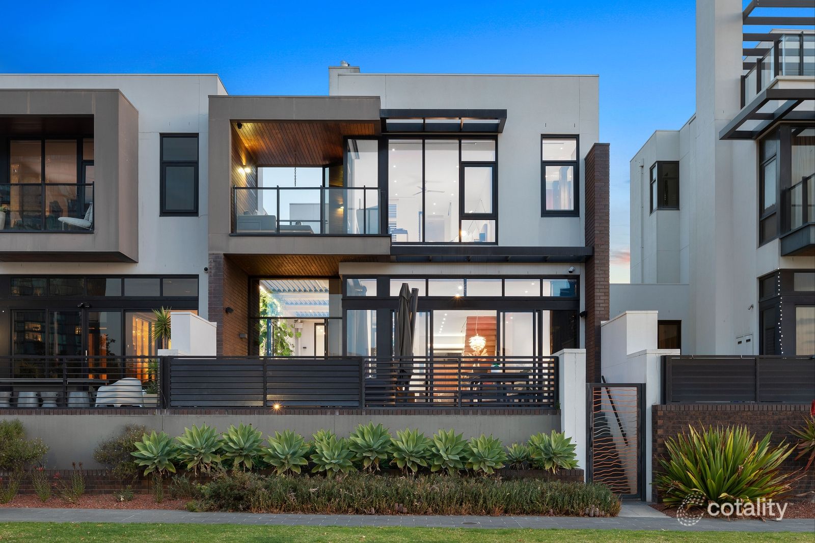 58 South Wharf Dr, Docklands, VIC 3008