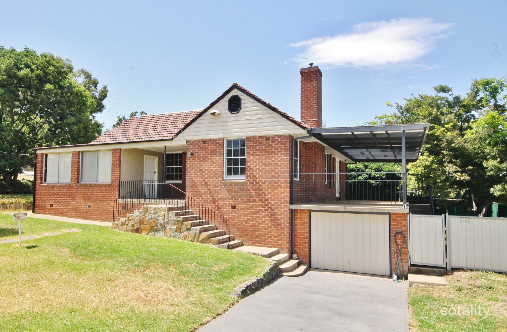 260 Lambert St, West Bathurst, NSW 2795