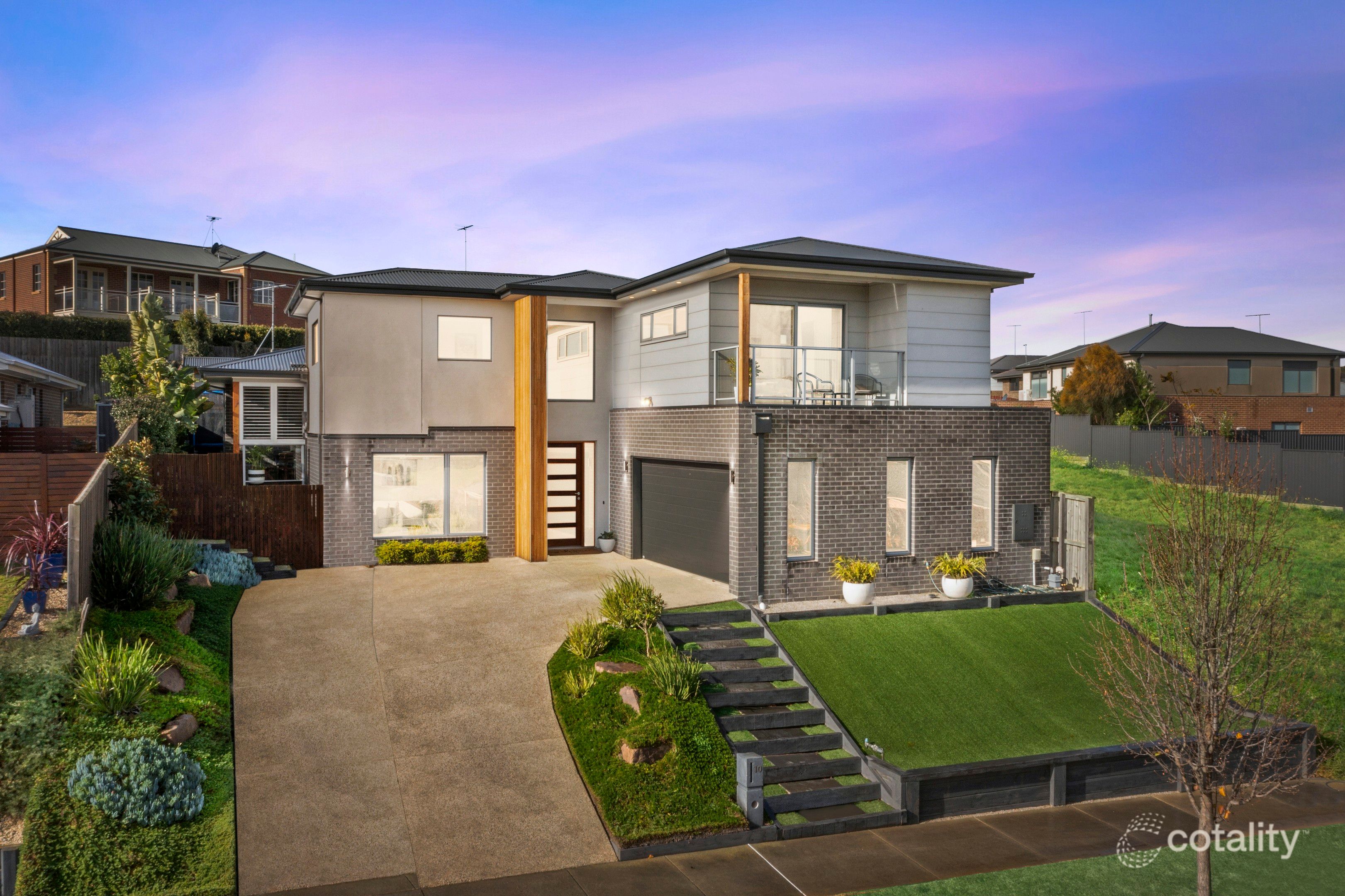 10 Aitkenside Ave, Highton, VIC 3216