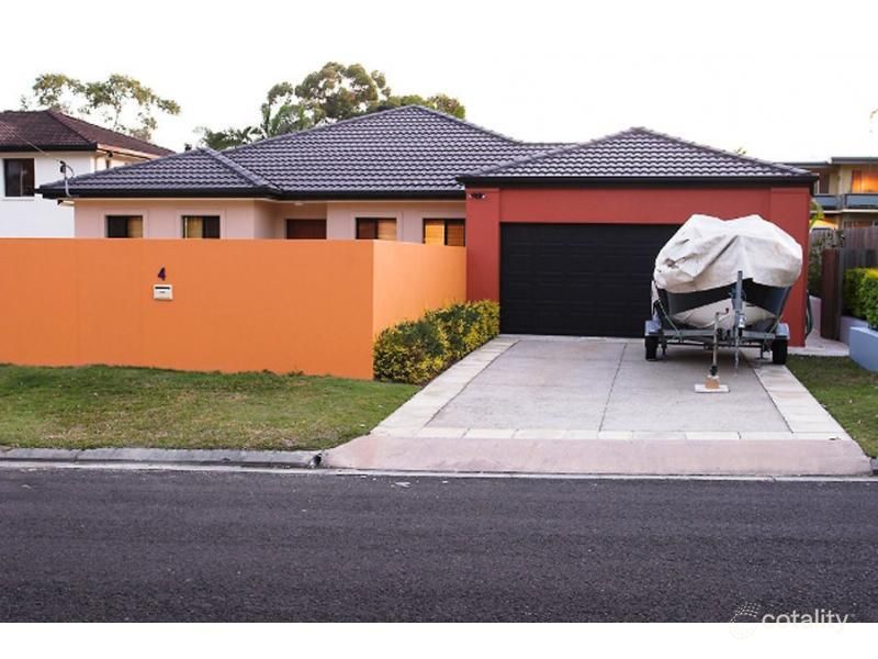4 Jacaranda Dr, Mooloolaba, QLD 4557