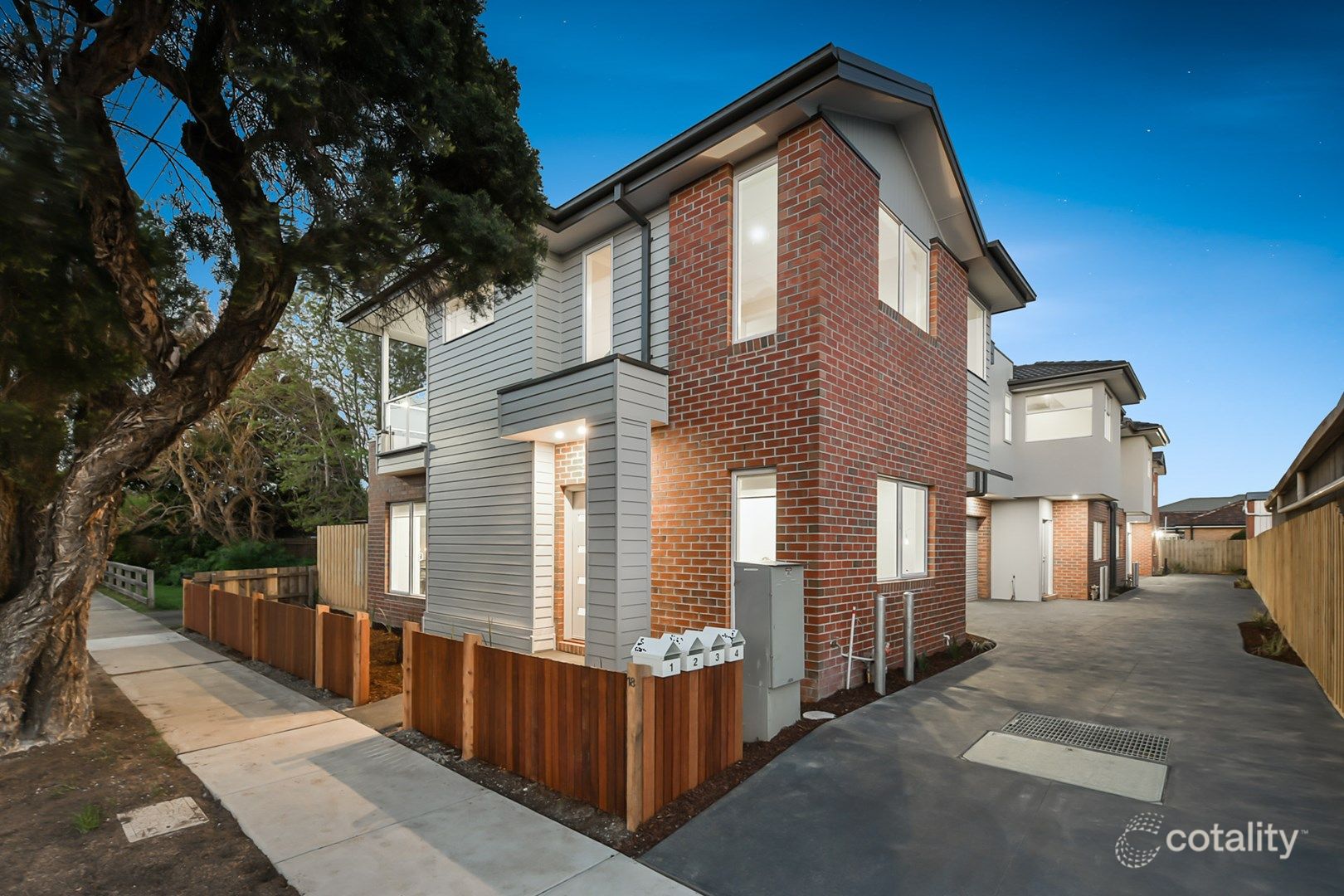 3/18 Codrington St, Cranbourne, VIC 3977