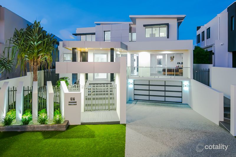 37 Parklane Tce, Paradise Point, QLD 4216