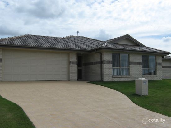1 Parame Ct, Nikenbah, QLD 4655